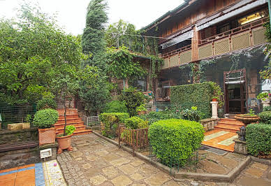 House with garden and terrace 2