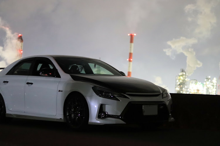 マークXのLED・工場夜景・ドライブに関するカスタム事例の投稿画像3枚目