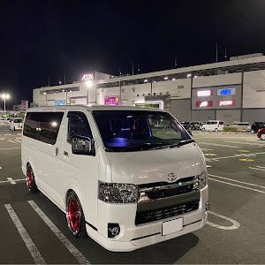 ハイエースバン TRH200V