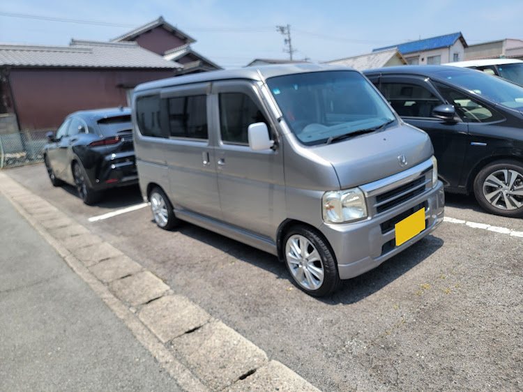 バモスの車高ダウン・ホイール・マフラー・熱中症に注意に関するカスタム事例の投稿画像3枚目