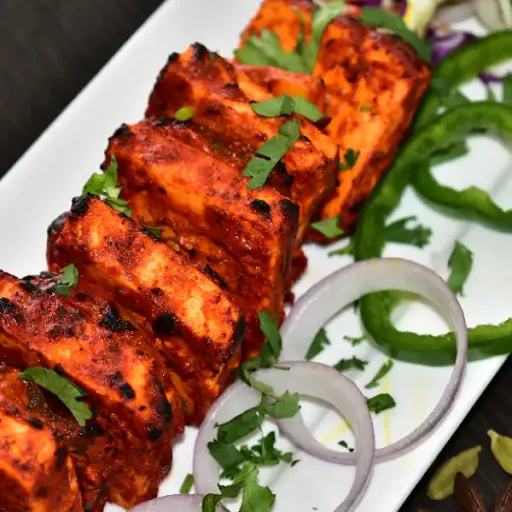 Achari Paneer Ke Tikka