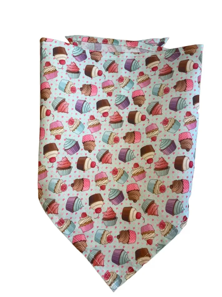10pcs/lot Birthday Cake Party Puppy Cat Dog Bandanas Scarf Tie Handkercheif Pet Accessories Grooming Products CC1