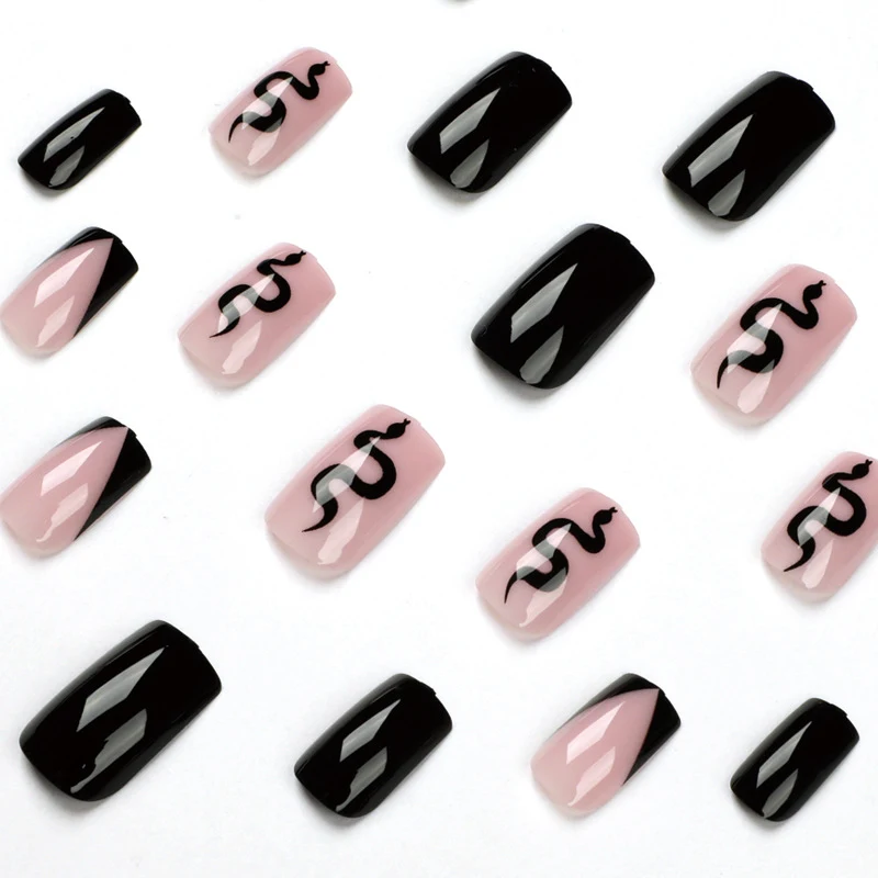 Patch Ongles Wear Black Bevel French Application Facile Longue Durée Design Élégant Manucure Française Époustouflante Idéal pour toutes occasions