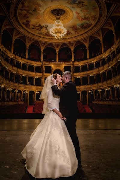 Jurufoto perkahwinan Agardi Gabor (digilab). Foto pada 1 Jun 2016