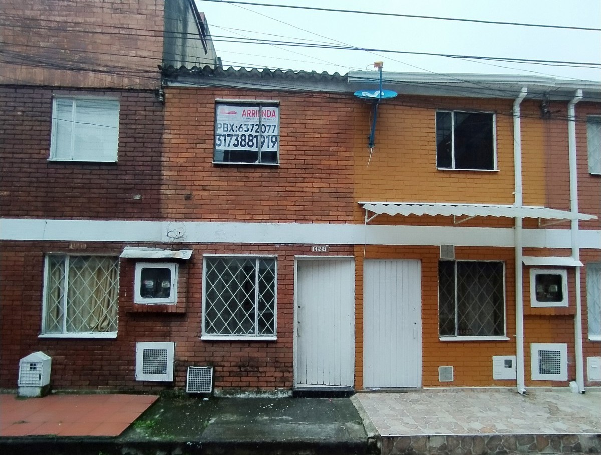 Casa En Arriendo - Lombardia, Bogota