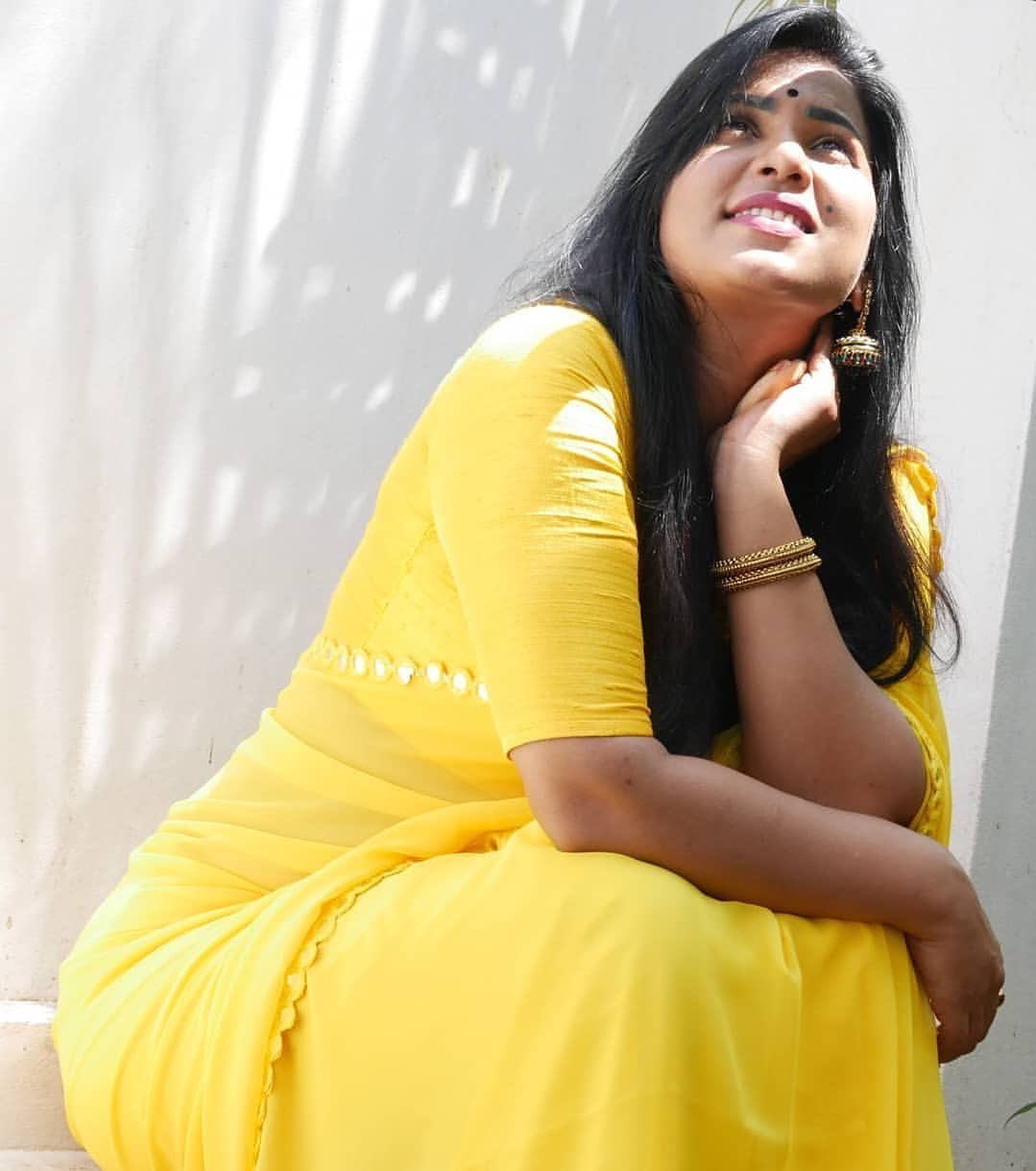 Shanaya Shaanu Yellow Saree Stills 