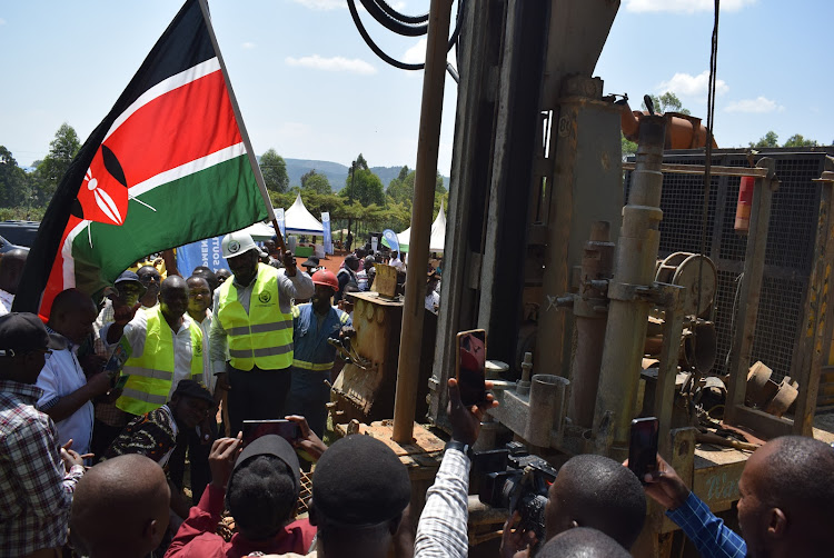 KEMSA director Hezborne Omollo with LVSWWWDA chairman Odoyo Owidi launch the construction of water project at Omolo primary school in Kasipul constituency on August 10,2023