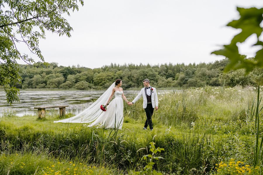 Fotógrafo de bodas Ursula McCollam (g9lz9tt). Foto del 28 de enero 2023