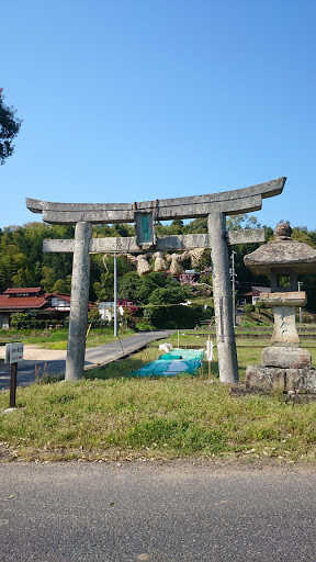 高岡神社　鳥居