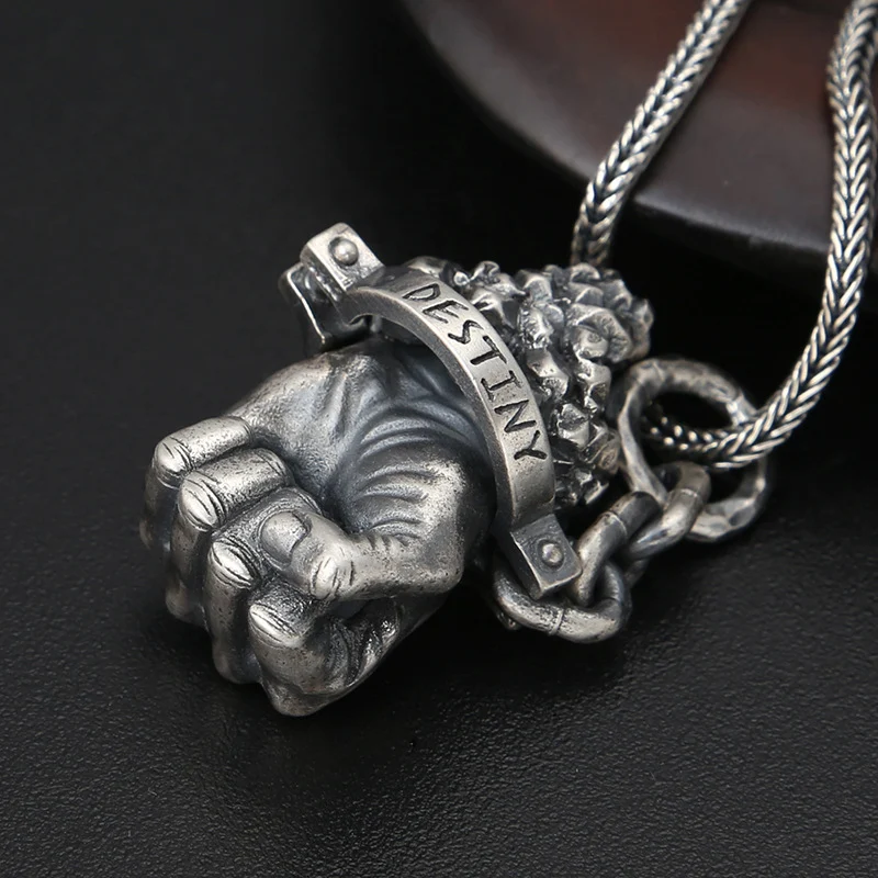Title 2, Pendentif Homme Dominant Poing dHéraclès, symb...