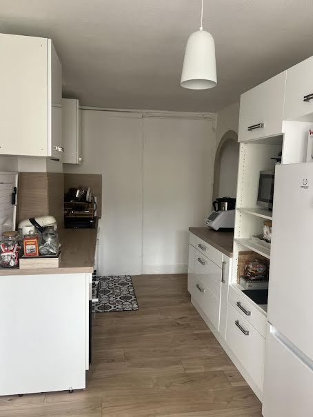 Location meublée appartement 2 pièces 63 m² à Saint-Etienne (42000), 640 €