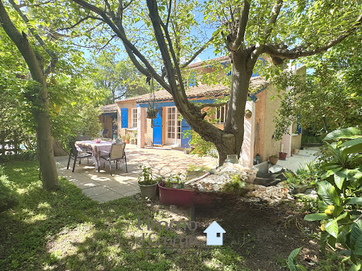 House with pool 1