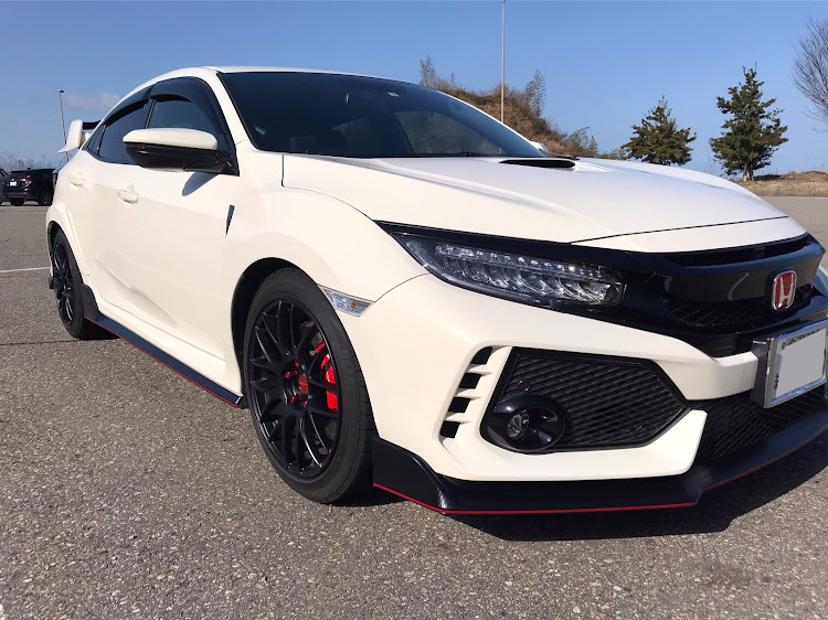 シビックタイプRの経　さんが投稿したカスタム事例の投稿画像1枚目