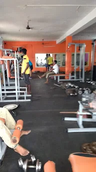 Sri Fitness Zone Gym photo 1