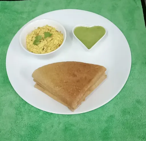 Paneer Bhurji With Ragi Multigrain Dosa