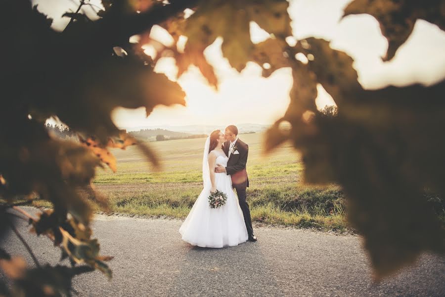 Fotógrafo de bodas Kamila Daněčková (kemi). Foto del 15 de marzo 2017