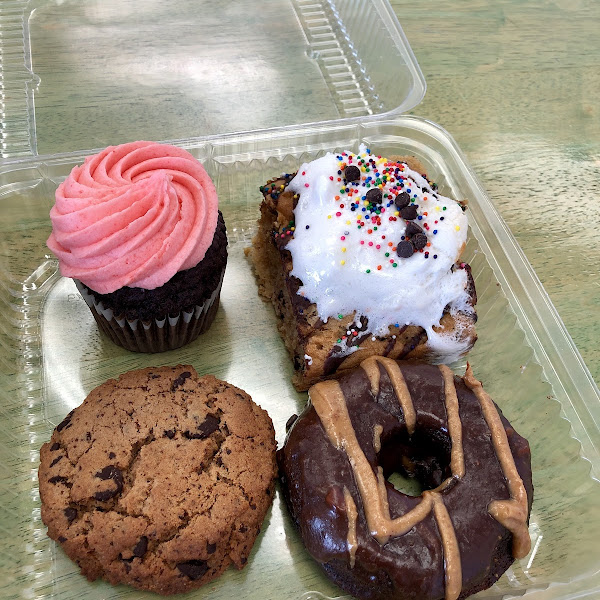 Gluten-Free Cookies at I Heart Muffins Bakery