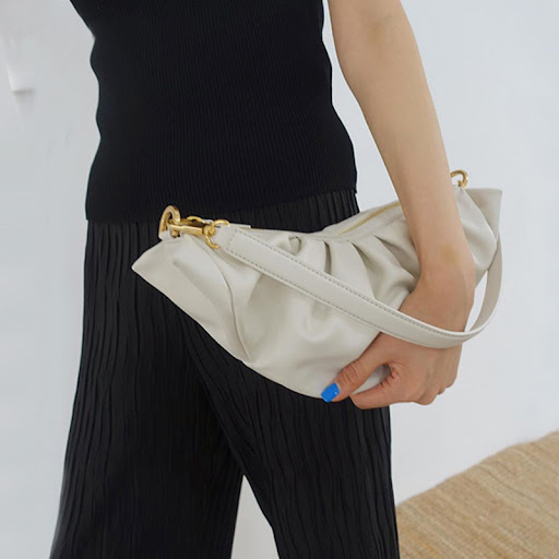 Title 8, Creative Dumpling Folding Armpit One-shoulder C...