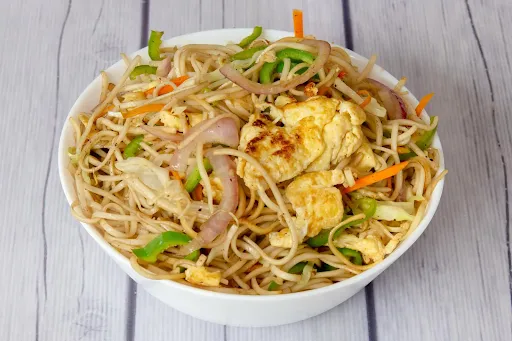 Egg Hakka Noodles