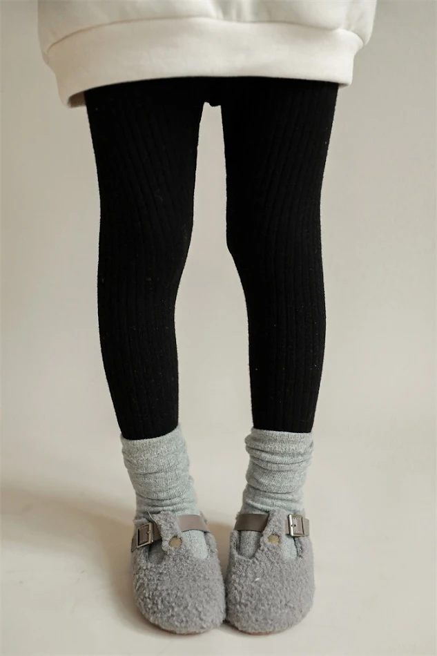 Leggings enfants et femmes, pantalons décontractés bébé fashion, chauds et confortables, idéaux pour toutes les occasions, look stylé.