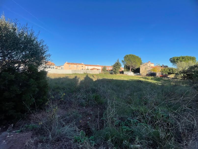 Vente terrain  400 m² à Cuers (83390), 180 000 €