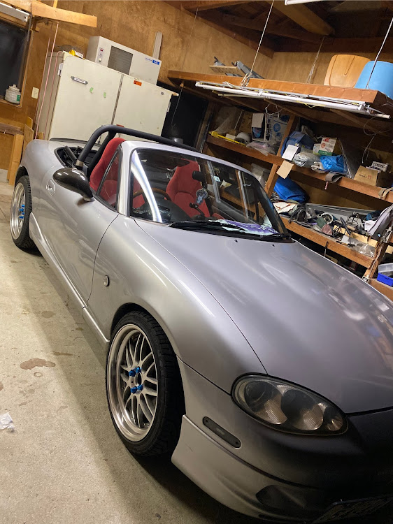ロードスターのNB ロードスター・nb8c・ロードスター ・ロールバー・ロールバー取付に関するカスタム事例の投稿画像1枚目