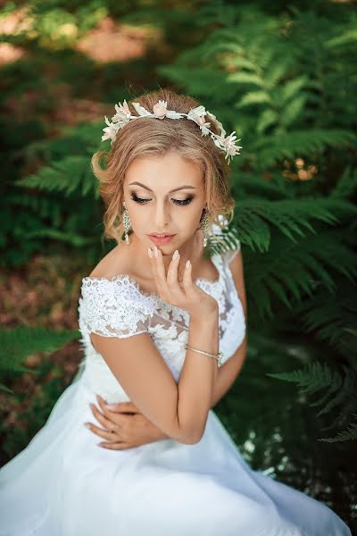 Wedding photographer Marina Yablonskaya (gata). Photo of 4 July 2017