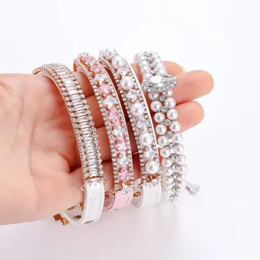 Dog Cat Pearl Collars with Crystal Rhinestone Pearl Cat Necklace Adjustable PU Leather Neck Strap for Small Dogs Cat Acc