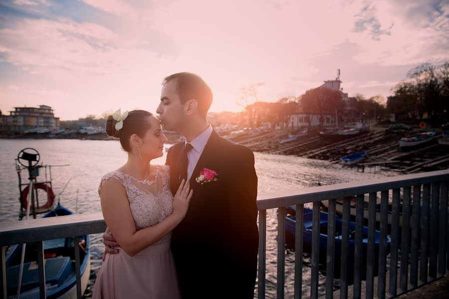 Fotografo di matrimoni Svetoslav Krstev (svetoslav). Foto del 29 novembre 2016