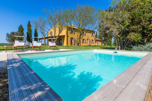 Corps de ferme avec jardin 2