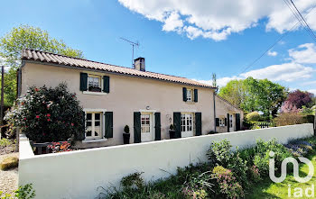 maison à Puy-de-Serre (85)