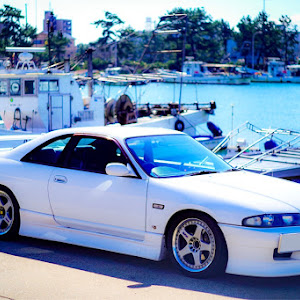 スカイライン R33