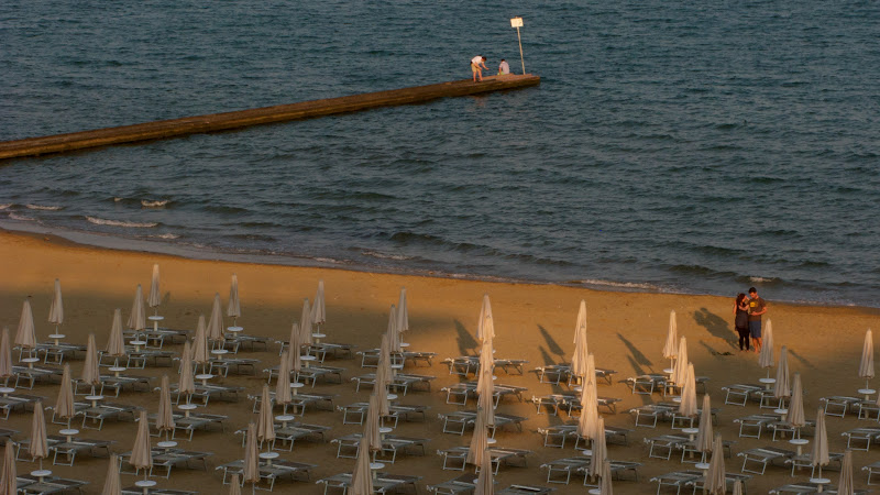 Baciati dall'ultimo raggio di sole di luiker