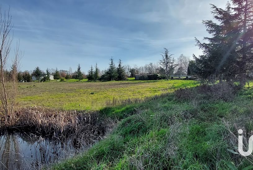  Vente Terrain à bâtir - 3 740m² à Lagraulet-du-Gers (32330) 