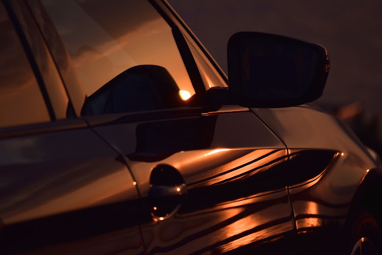 5シリーズ ツーリングのG31と夕陽・望遠レンズ300㎜・連投にお付き合い感謝致します🥰に関するカスタム事例の投稿画像3枚目