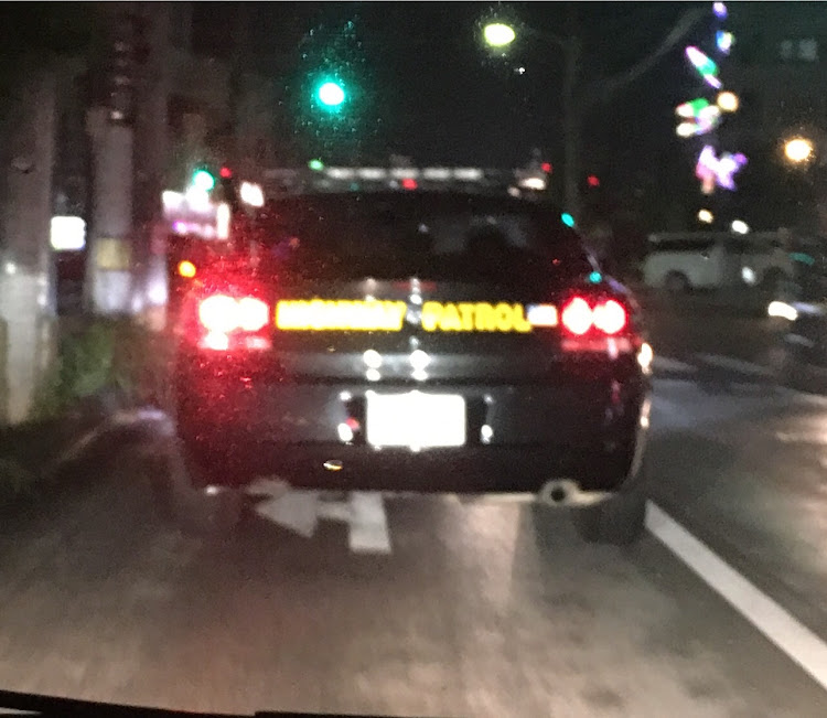 マグナムの沖縄・okinawa・ポリスカー・ダッジ・アメ車に関するカスタム事例の投稿画像1枚目