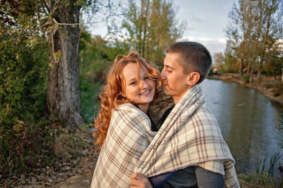 Wedding photographer Elena Turovskaya (polenka). Photo of 12 May 2016