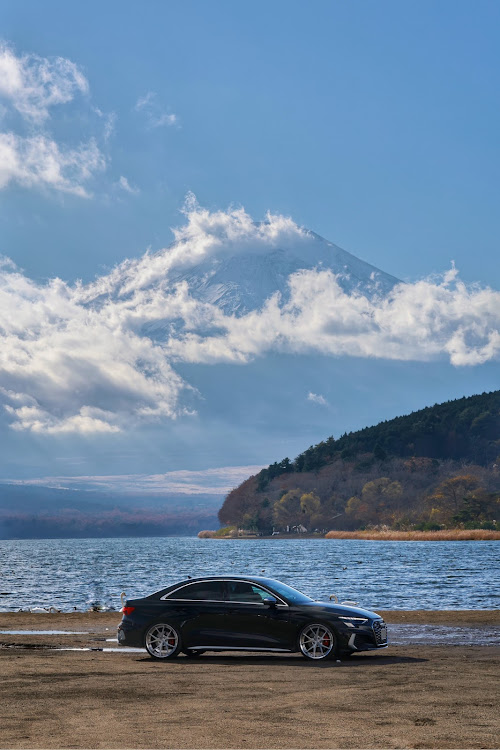 S3 セダンの精進湖・河口湖・ほうとう研究所・山中湖平野浜・グータンに関するカスタム事例の投稿画像15枚目