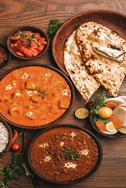 Dal Makhni + Paneer Butter Masala + 6 Butter Roti