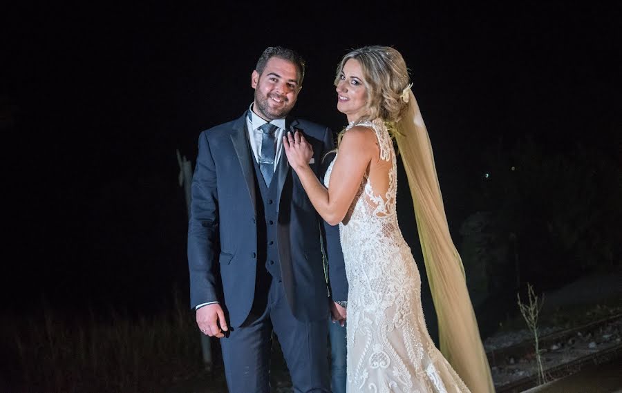 Fotógrafo de casamento Giorgos Davaroukas (davaroukas). Foto de 19 de junho 2019