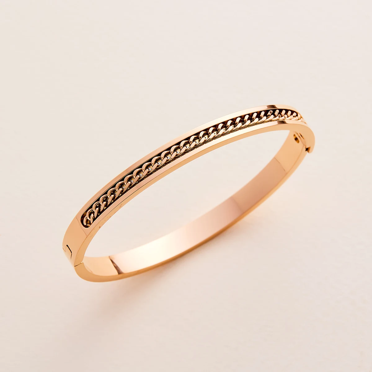 Title 1, Niche titanium stalen armband met sleufketting ...