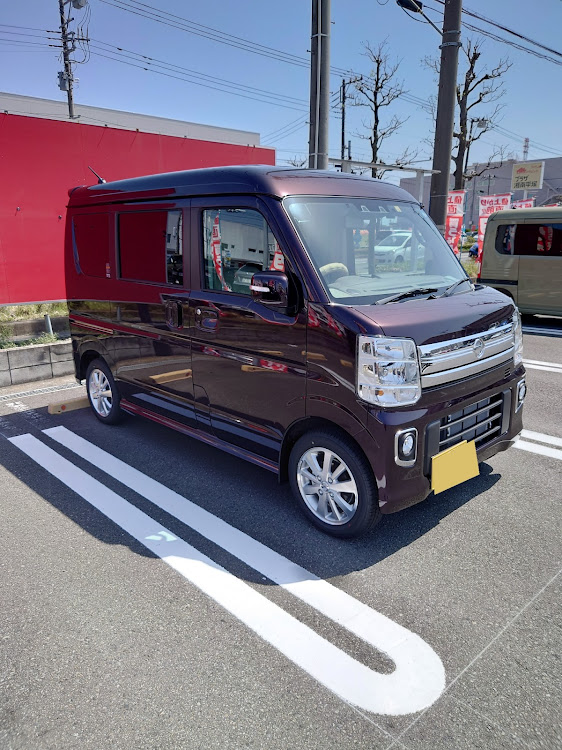 NV100クリッパー リオのDR17W・ホイール交換・MAD CROSS GRACE・ゴツゴツタイヤに関するカスタム事例の投稿画像1枚目