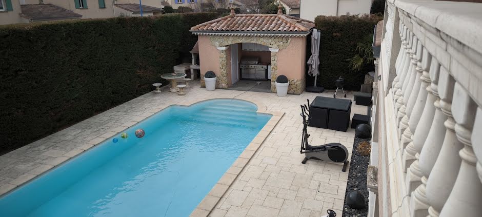 Vente maison 7 pièces 160 m² à Bourg-les-valence (26500), 574 000 €