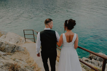 Fotograful de nuntă Jasmin Čizmović (cjweddingz). Fotografia din 27 octombrie 2022