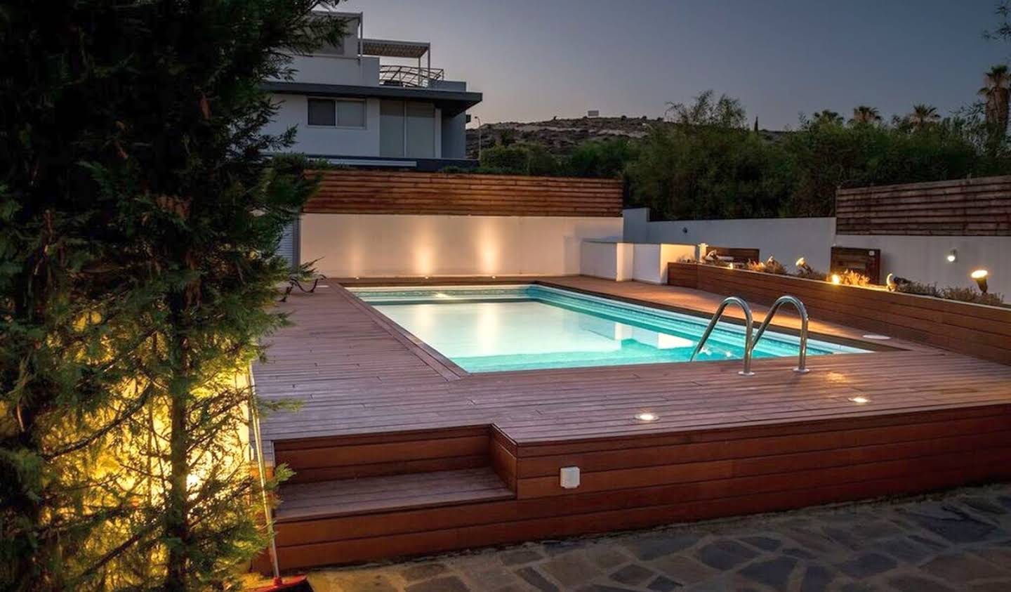 Maison avec piscine et jardin Limassol