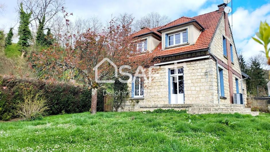 Vente maison 7 pièces 145 m² à Crepy-en-valois (60800), 289 000 €