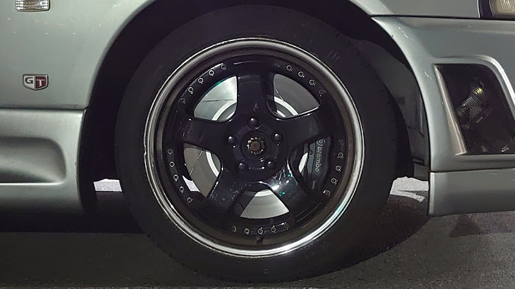 スカイライン GT-Rのホイール・タイヤ・ブレーキ・強化・富士スピードウェイに関するカスタム事例の投稿画像5枚目