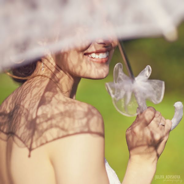 Fotógrafo de casamento Yuliya Kovshova (kovshova). Foto de 24 de agosto 2015