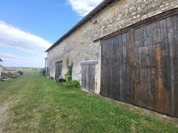 maison à Maine-de-Boixe (16)