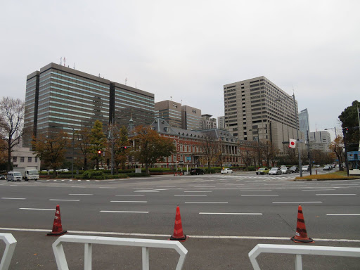 Wandering around the Imperial Palace & elsewhere Tokyo Japan 2017